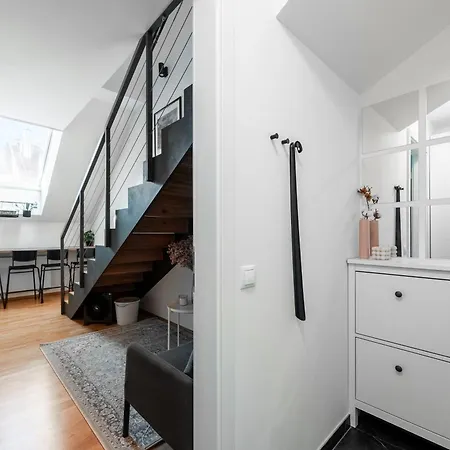Lägenhet Bright Duplex Loft Near Wenceslas Square Prag