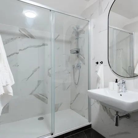 Lägenhet Bright Duplex Loft Near Wenceslas Square